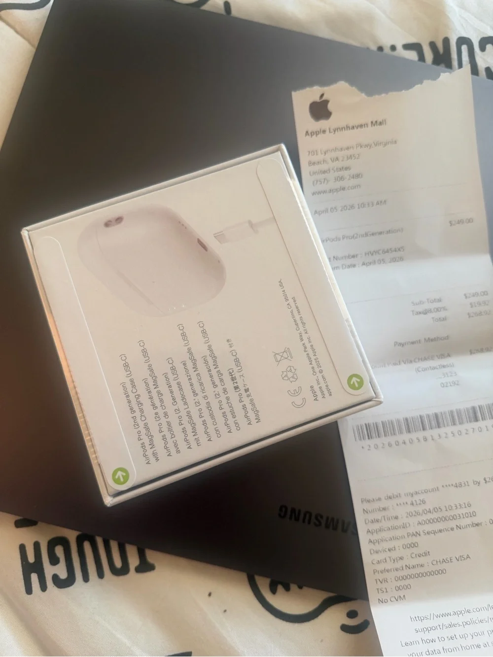 Apple AirPods Pro Earbuds in White with Charging Case